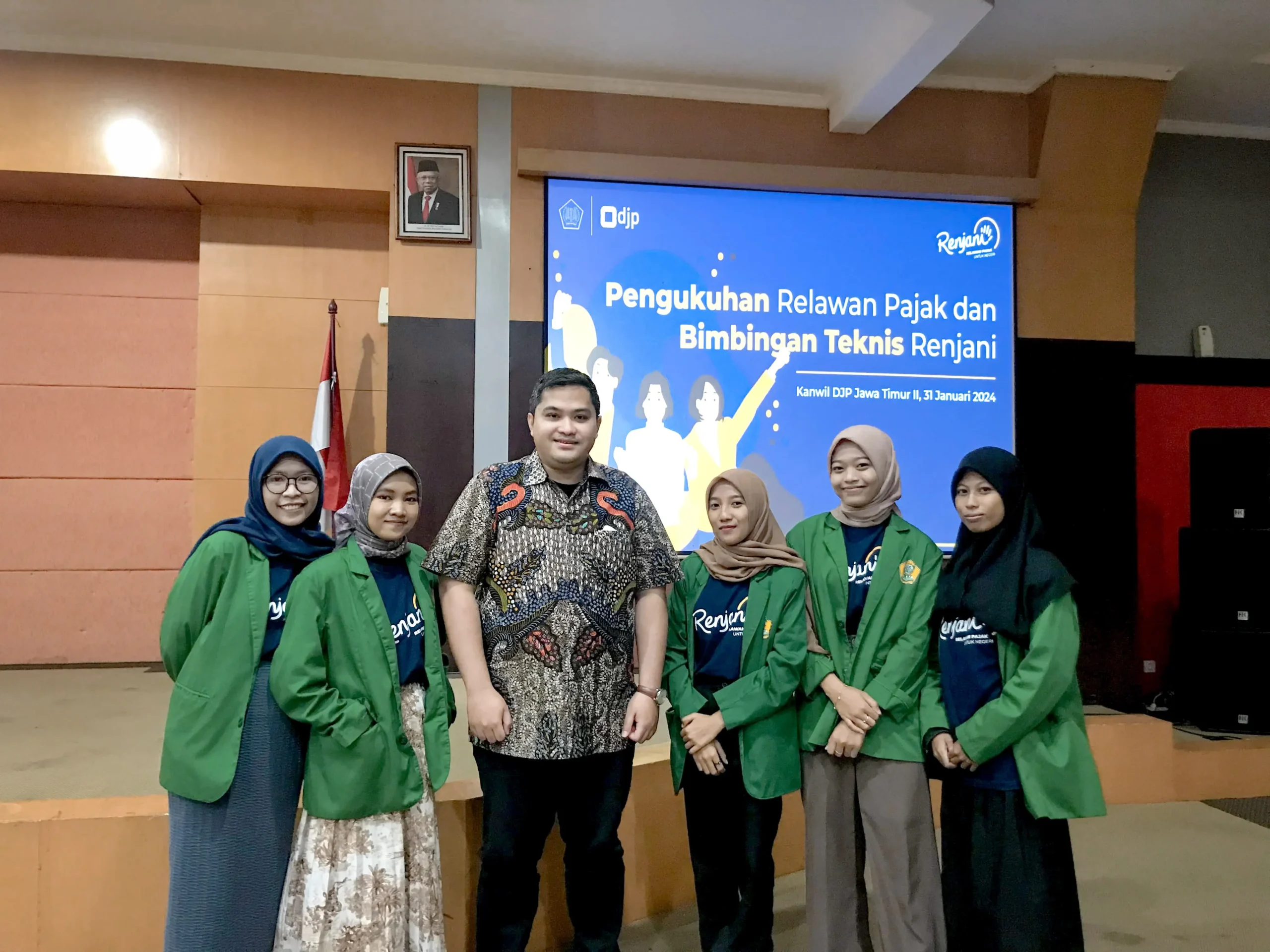 Pengukuhan Relawan Pajak dan Bimbingan Teknis RENJANI di Kanwil DJP Jawa Timur II